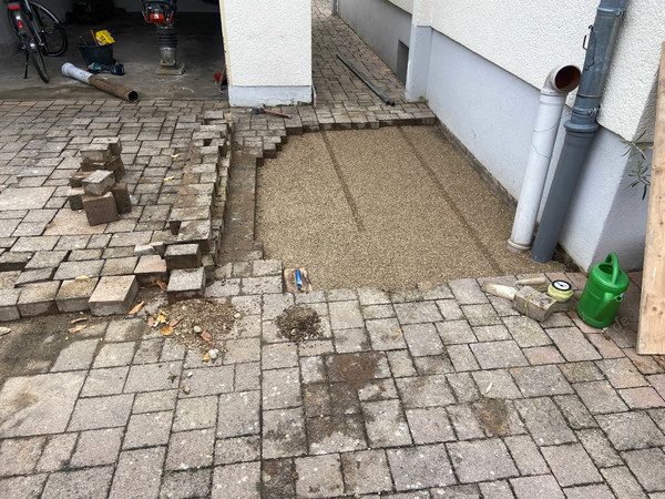 Ausbesserungsarbeiten Pflaster Firma Welz