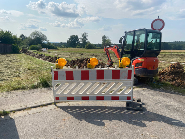 96176 Kraisdorf Erdkabelverlegung Firma Welz 96176 Kraisdorf Erdkabelverlegung Firma Welz