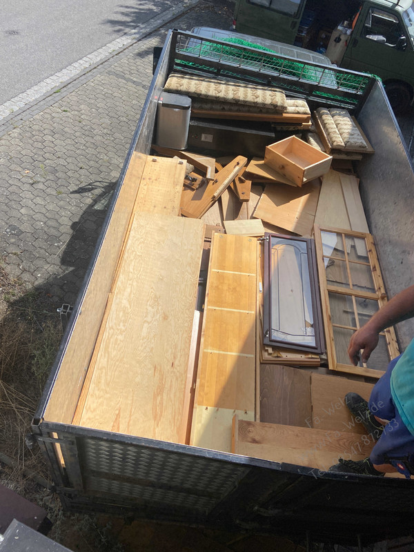 Holzverkleidungen abnehmen Firma Welz Holzverkleidungen abnehmen Firma Welz